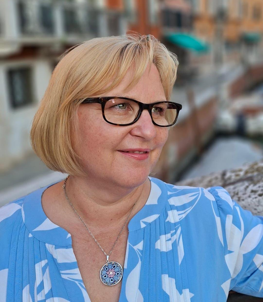 Birgit Mitzler, Ihre Stadtführerin in Dachau